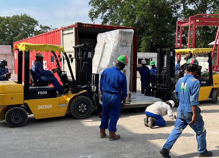 A Brazilian logistics company purchased 6 units of SECSUN diesel forklift