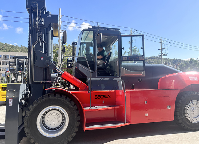 Bangladesh Clients for a Test Drive of Our Heavy-Duty Forklifts