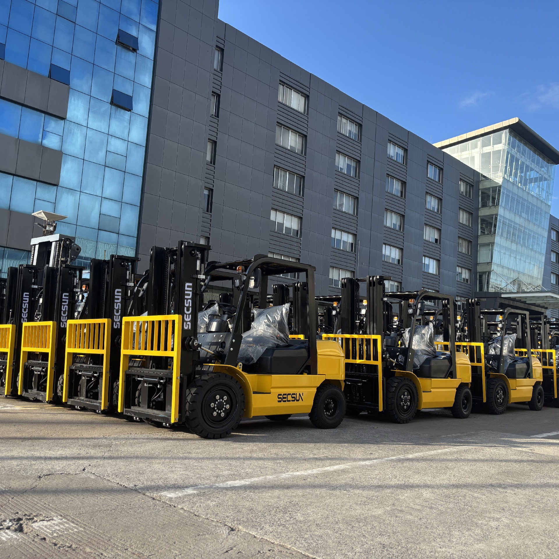 Exclusive Preview: 45 SECSUN Forklifts Ready for Argentina Shipment​