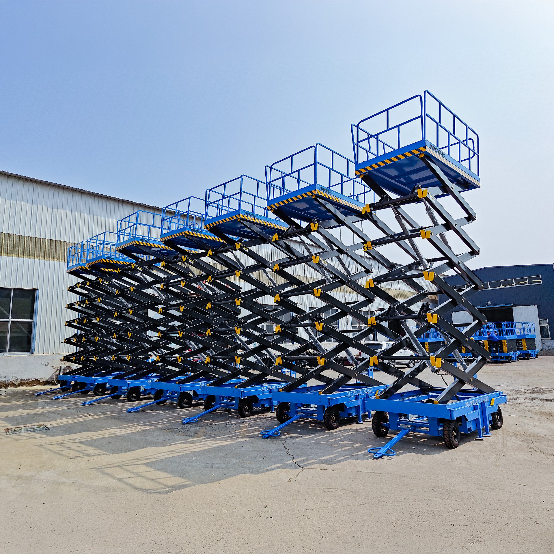 Critical Safety Taboos for Operating Scissor Lifts: Don’t Ignore These!​